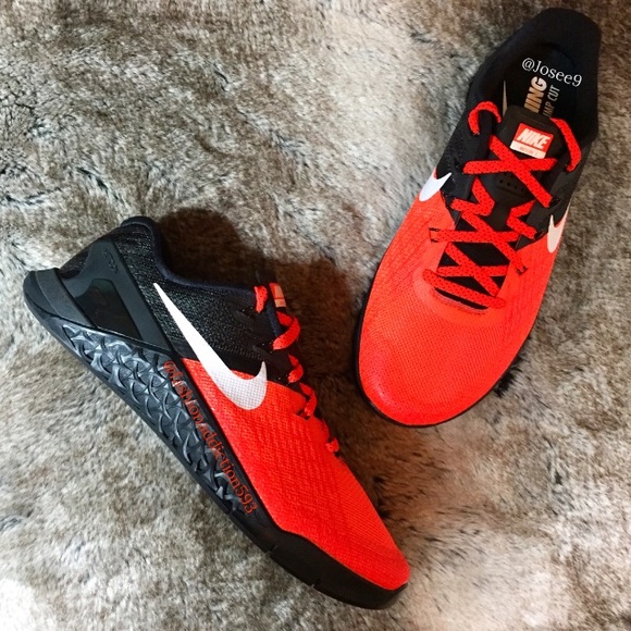 nike metcon 3 red